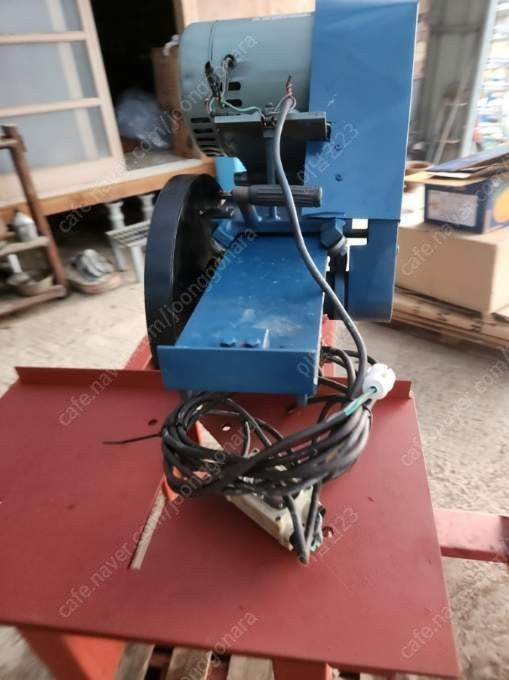 슬라이딩 샷시 절단기 원반절단기 각도절단기 이미지