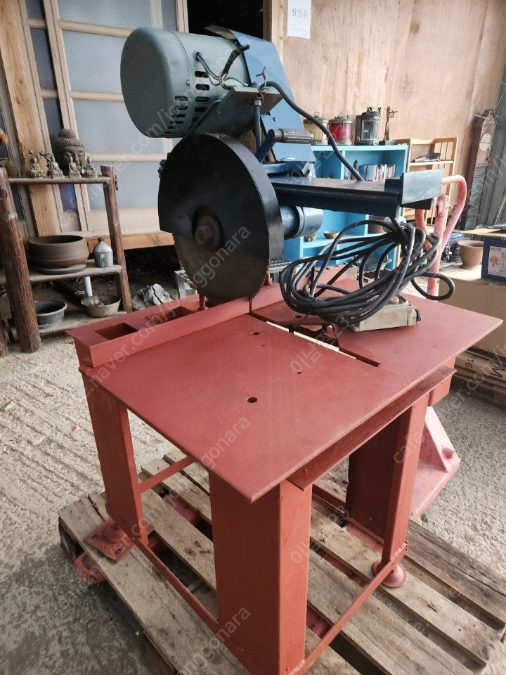 슬라이딩 샷시 절단기 원반절단기 각도절단기 이미지