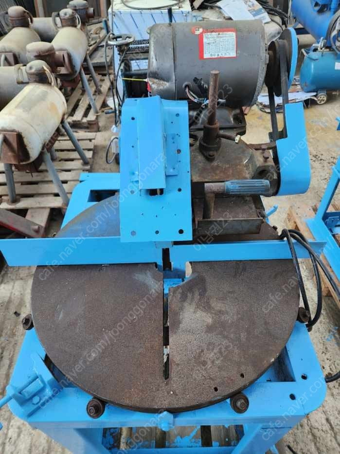 슬라이딩 샷시 절단기 원반절단기 각도절단기 이미지