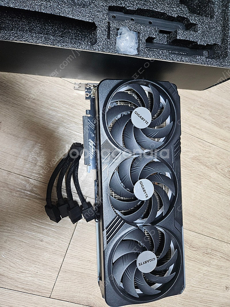 기가바이트 rtx4090 게이밍 oc 피씨디렉트--1