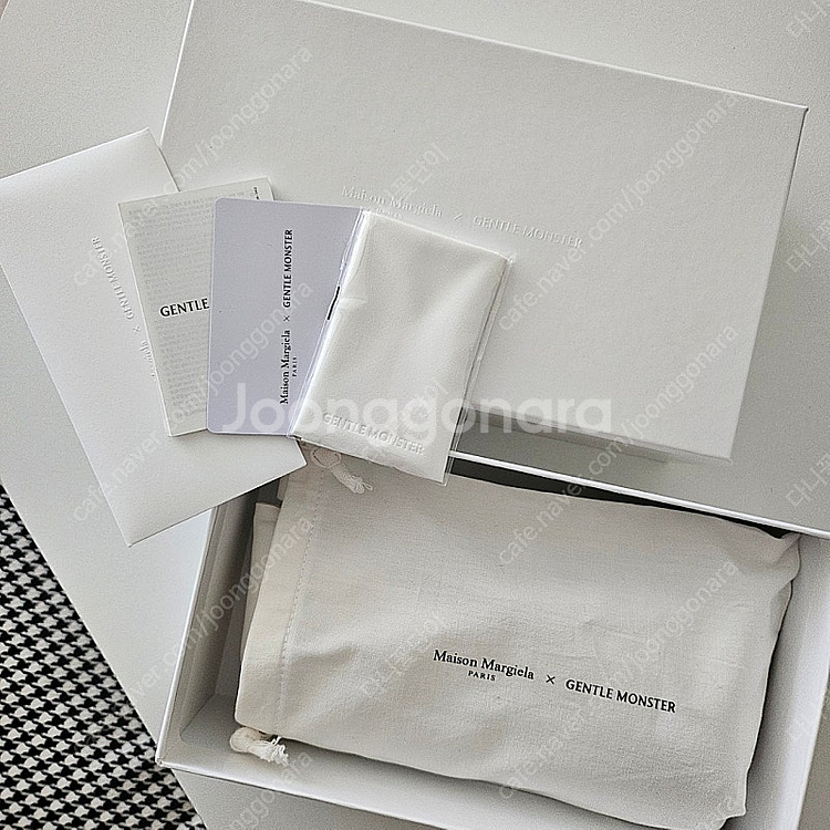 젠틀몬스터x마르지엘라 MM107 블랙--1