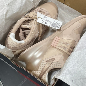 리복 레거시리프트 역도화 260 이미지