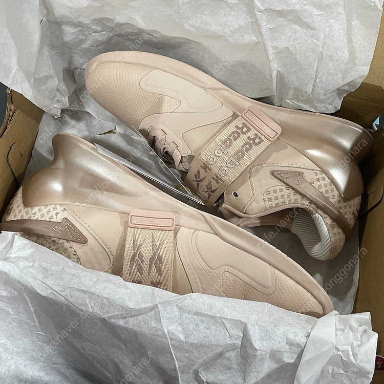 리복 레거시리프트 역도화 260 이미지