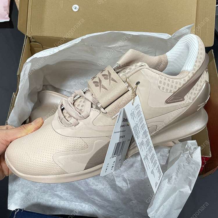 리복 레거시리프트 역도화 260 이미지