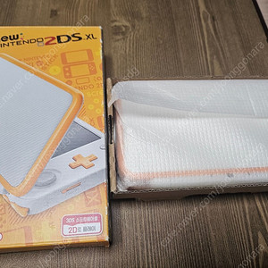 닌텐도 뉴 2DS XL 박스셋 팝니다 (안전결재 가능)(게임 많음)