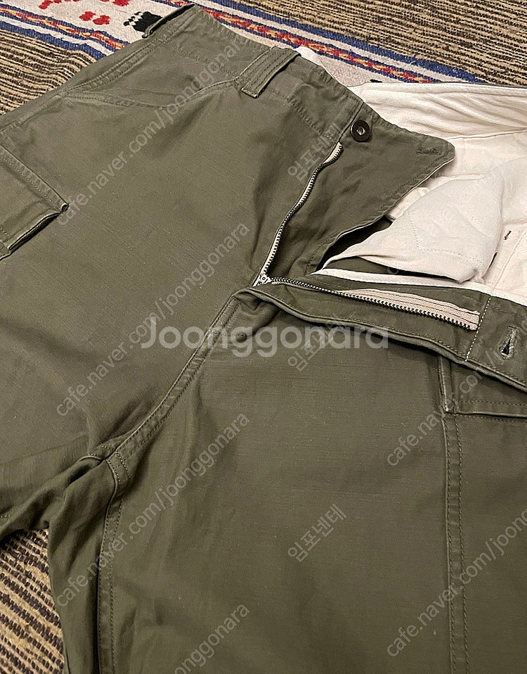 (1/30)rough side 러프사이드 사틴 밀리터리 카고팬츠 올리브--2
