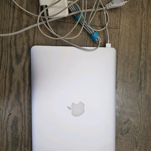 맥북에어13인치2012 i5,4G,128G