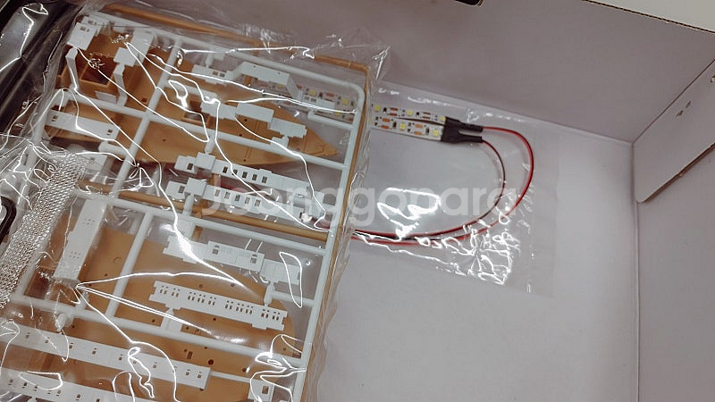 1/400 R.M.S 타이타닉 LED 프리미엄 에디션 50주년 한정판 팝니다.--4