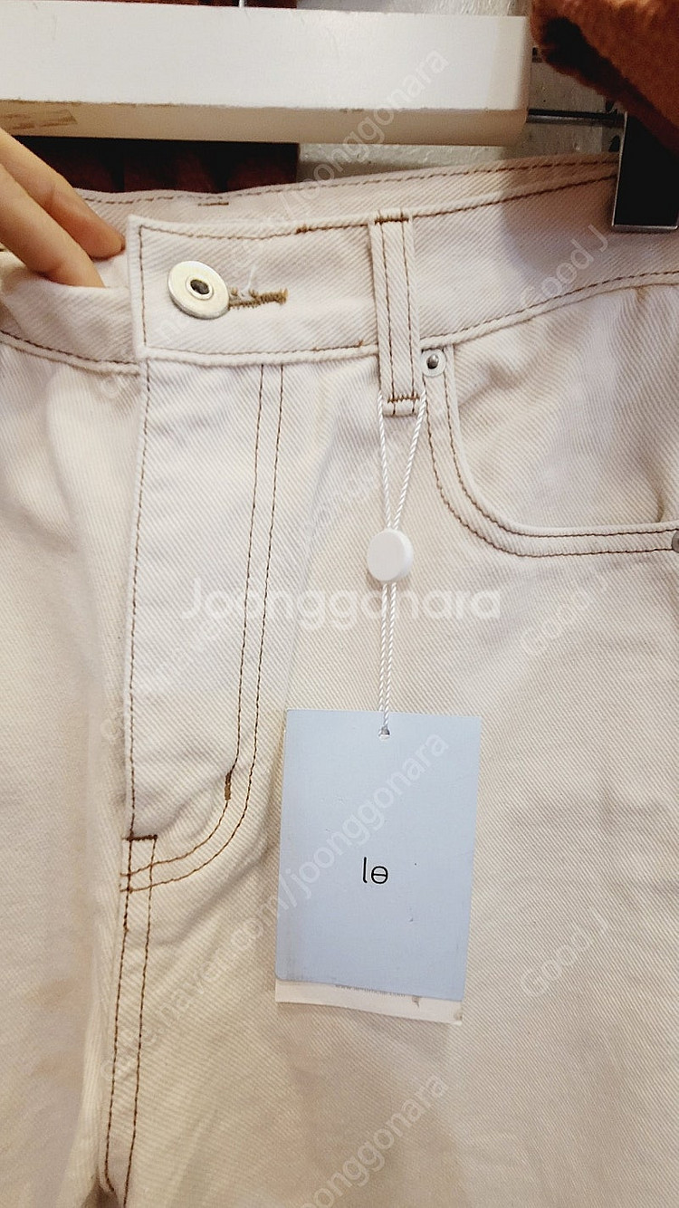 코스 입체셔링 블라우스. le 연베이지 스티치 팬츠--7
