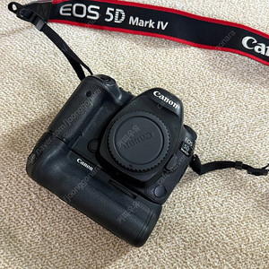 5d mark4 오막포 + 정품 세로그립 판매