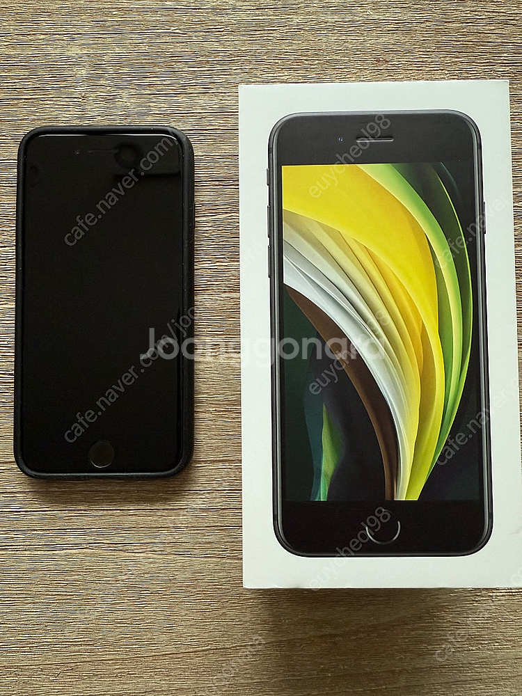 아이폰 se2 64GB--1