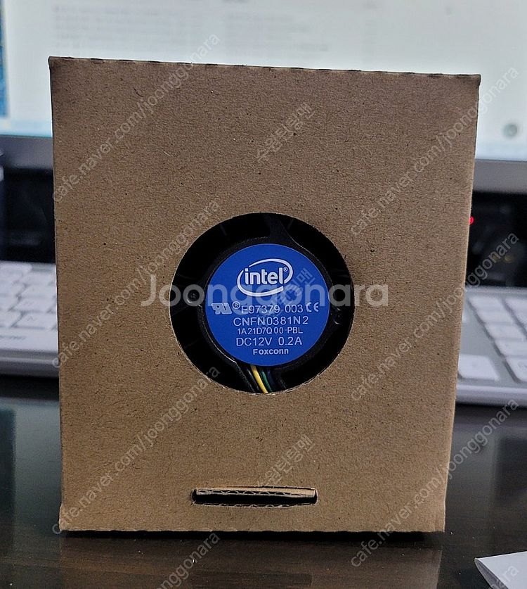 인텔CPU i5-9400F 쿨러포함 박스개봉 새제품--2