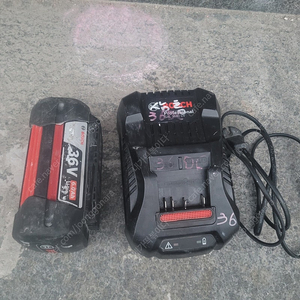 보쉬 36v 충전기 + 6ah 배터리