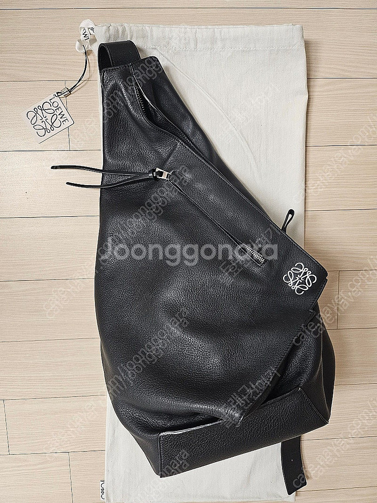 로에베 LOEWE 안톤백팩 (지드래곤 착용모델)--0