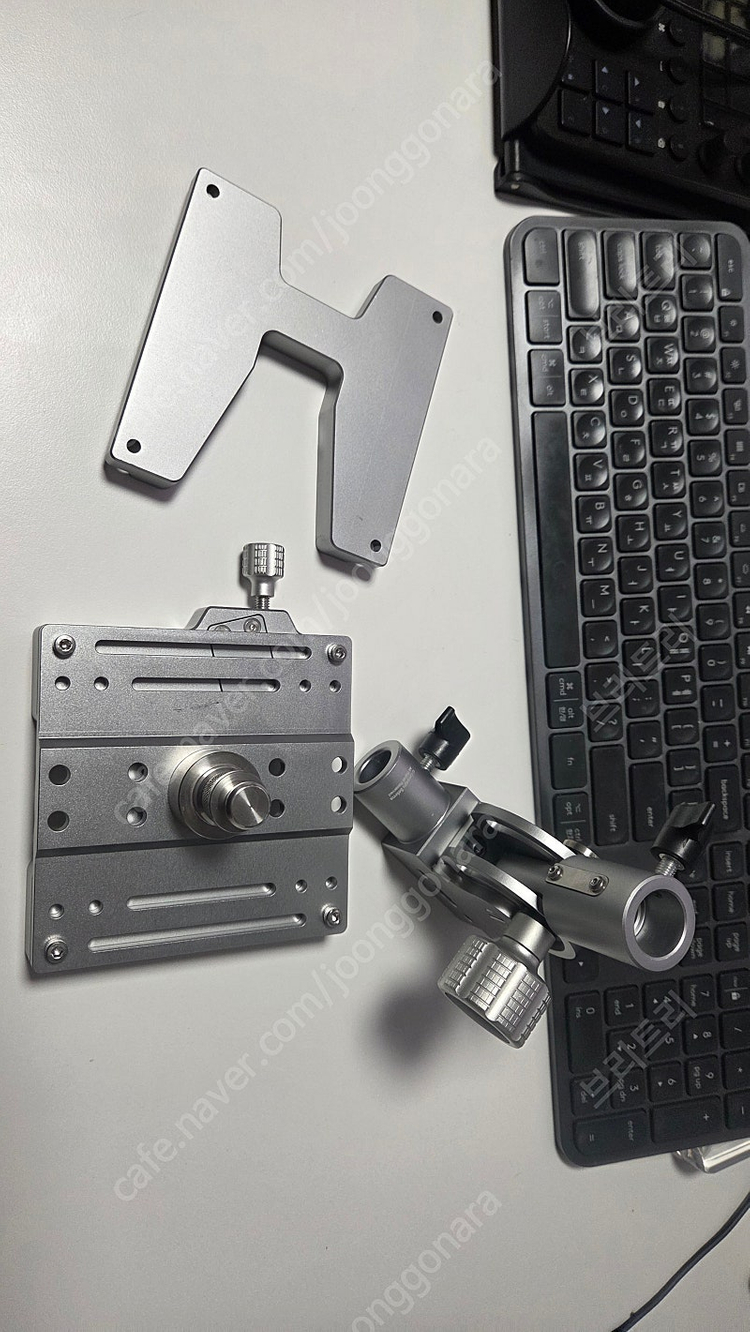 Selens-조절 가능 360 도 회전 범용 베이스 분리형 브래킷 디스플레이 스탠드--3