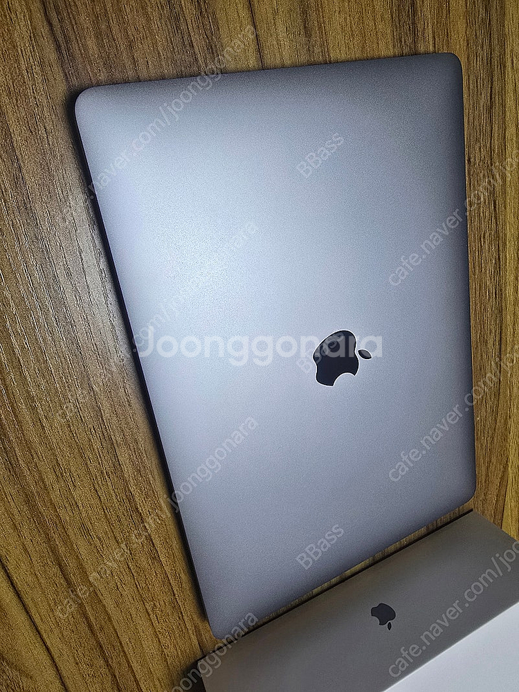 맥북에어 M1 2020 (램16기가/ 256gb) 판매...--4