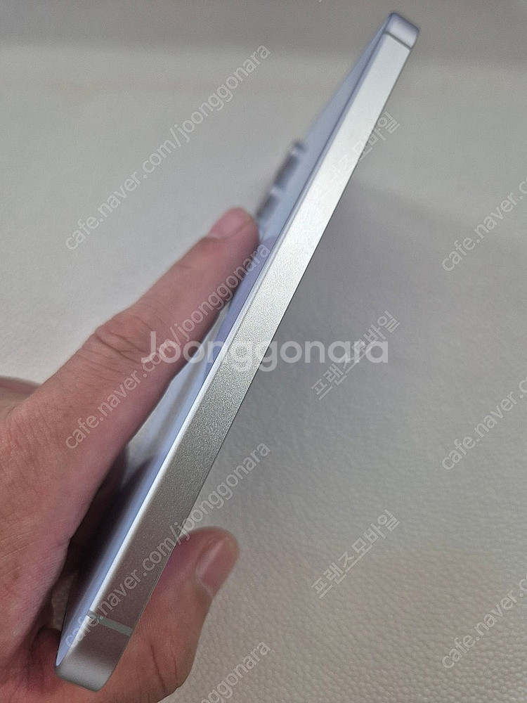 갤럭시 S24FE 256G 블루 새상품급 판매합니다--2