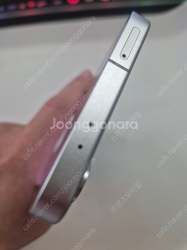 갤럭시 S24FE 256G 블루 새상품급 판매합니다--4