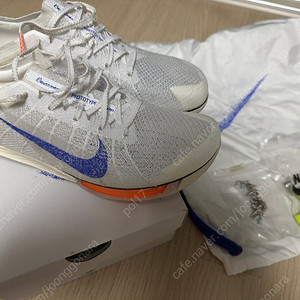 나이키 에어줌 빅토리2 스파이크화 팝니다. (255사이즈)