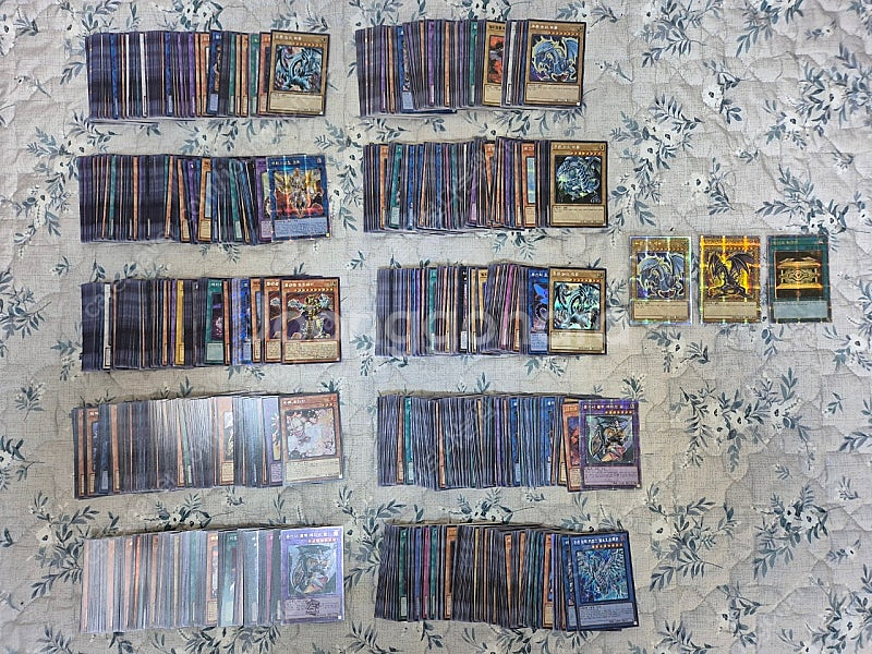 유희왕 카드 약 1000장 팝니다^^ QC 푸백, 붉은눈, 봉인의 황금궤 포함--1