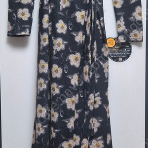 [택포] 랭앤루 비비엔느 FW 니트 랩 원피스