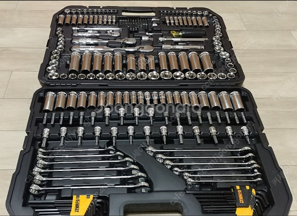 디월트 최고스펙 메카닉 247피스 새제품 복스세트 끝판...--1