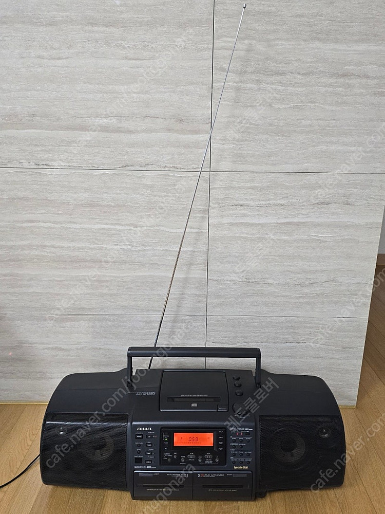 아이와 AIWA CSD-SR80 AM 스테레오 CD 붐박스, 라디오, 더블테크 이미지