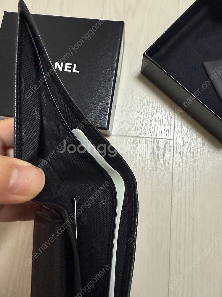 남성 샤넬 지갑. 정품. 거의새거. 루이비통 구찌 프라...--3