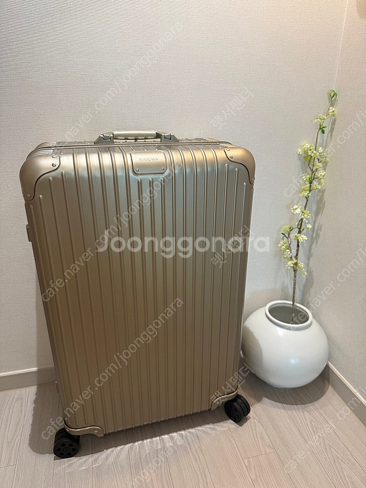 리모와 오리지널 체크인L 티타늄골드 색상--0