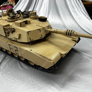 타미야 1/16 RC탱크 팔아요(레오파르트2/에이브람스/M4 셔먼)