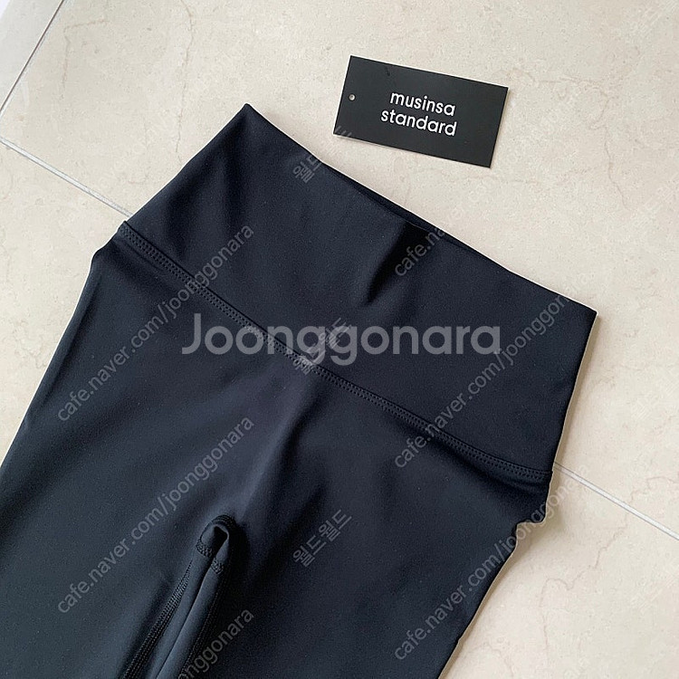 (새상품) 무신사스탠다드 우먼즈 요가 짐 레깅스--3