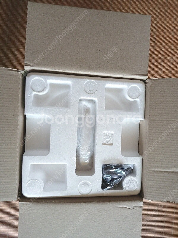 [새제품] MiLock 바이오 진공쌀통 8kg SM-22A08R--2