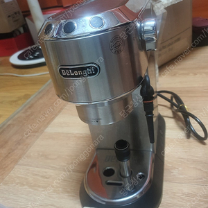 드롱기 데디카 에스프레소 커피머신 EC685 풀셋 판매 합니다