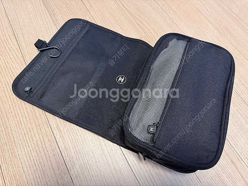 [미사용](새상품) 샤넬뷰티 여행용 파우치--2