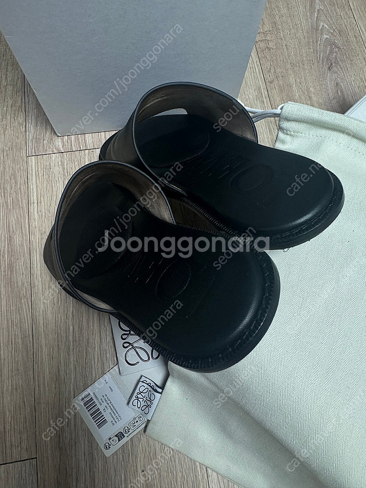 LOEWE. 로에베 가죽로고. 슬리퍼. 2025 SS ...--2