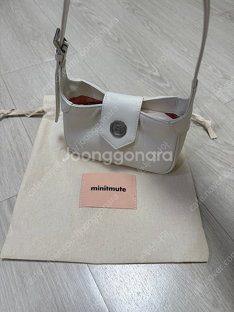 미닛뮤트 바톤 마이크로 캐비어 화이트--0