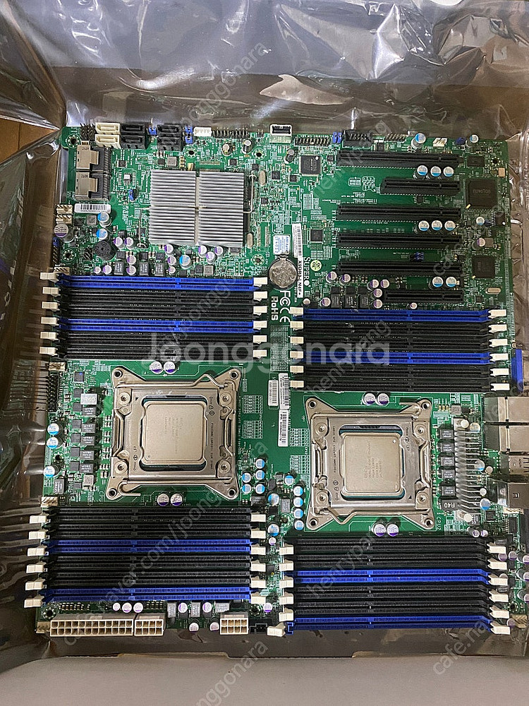 Supermicro X9DRi-LN4F+ 2x LGA2...--0