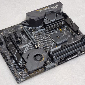 ASUS TUF Gaming X570-PLUS 팝니다.
