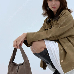 가을겨울에들기 좋은 드파운드 스웨이드 소가죽백.