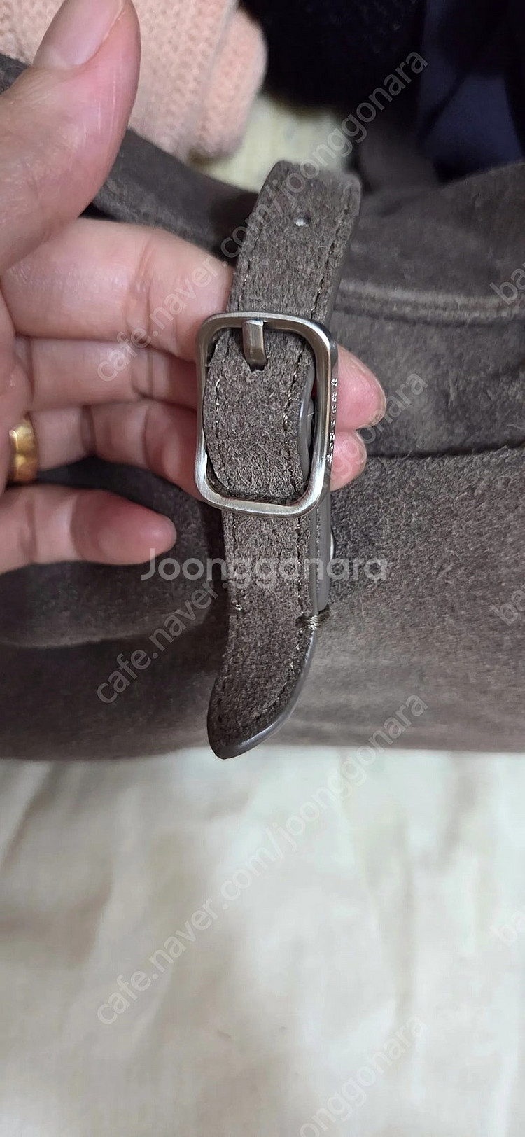 가을겨울에들기 좋은 드파운드 스웨이드 소가죽백.--7