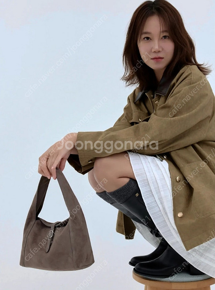 가을겨울에들기 좋은 드파운드 스웨이드 소가죽백.--1