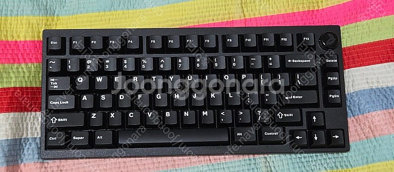 QK75 블랙 팝니다--0