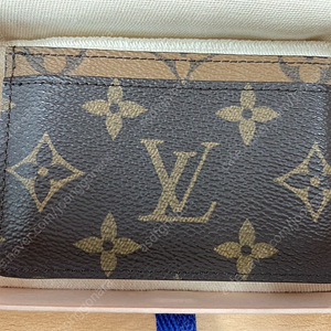 [정품] 루이비통 카드 홀더(모노그램 리버스) 판매합니다