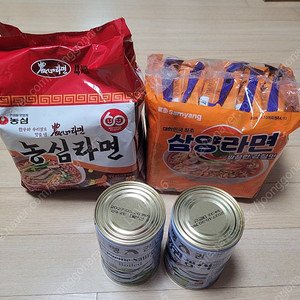 삼양라면 낱개5개 +농심라면 낱개 5개 + 펭권꽁치 통조림2개 만원 팝니다.​
