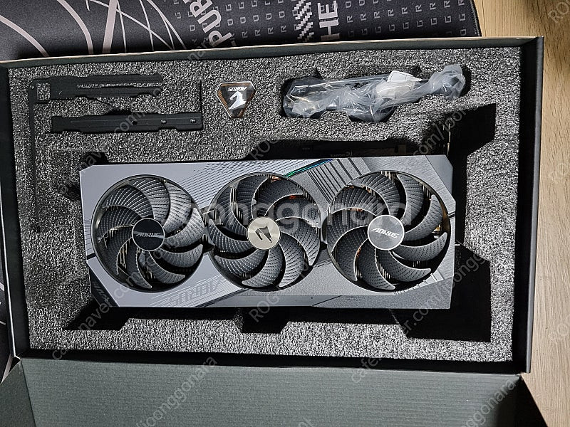 GIGABYTE AORUS Master 지포스 RTX4...--1