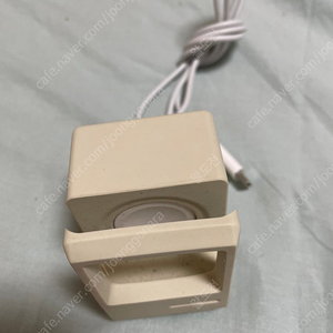 애플워치 충전선 + 거치대 팝니다