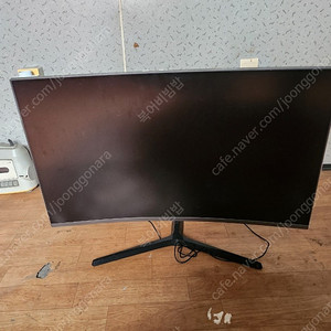 삼성 LC32JG52QQKXR 32인치 커브드 게이밍 모니터를 팝니다.(144Hz)