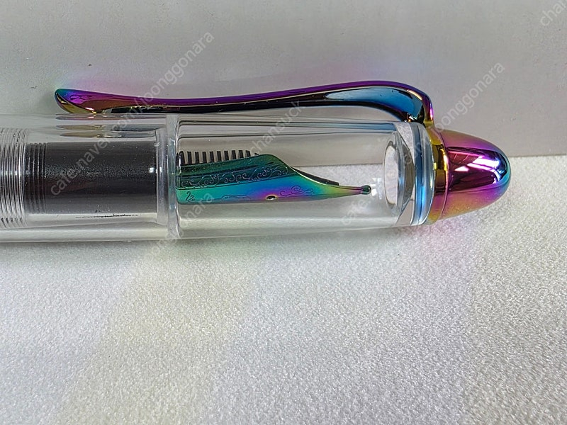 나왈 Nahvalur Fathom Fountain Pen 2025 Pride Limited Edition 팝니다. 이미지