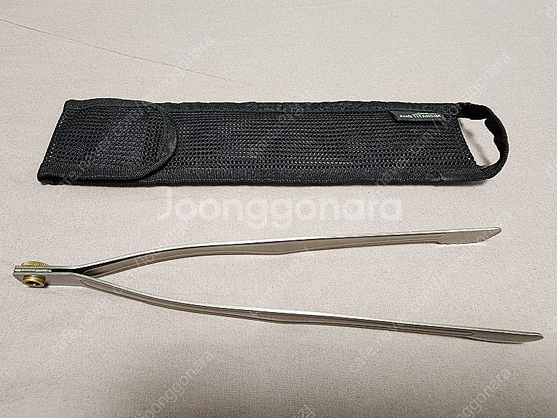 AMG티타늄 집게 25cm 팝니다--0