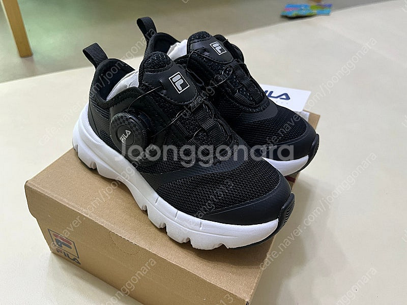 (택만제거 1회착용) 휠라 키즈 이글 다이얼 170 블...--3
